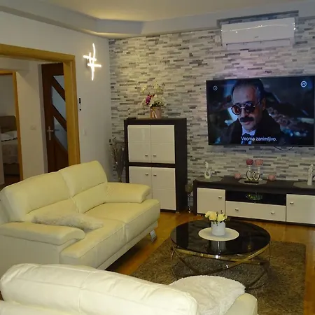 Appartamento Roncevic By Interhome *