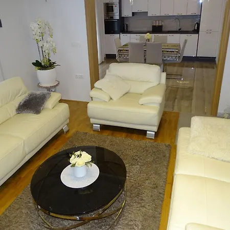 Roncevic By Interhome *