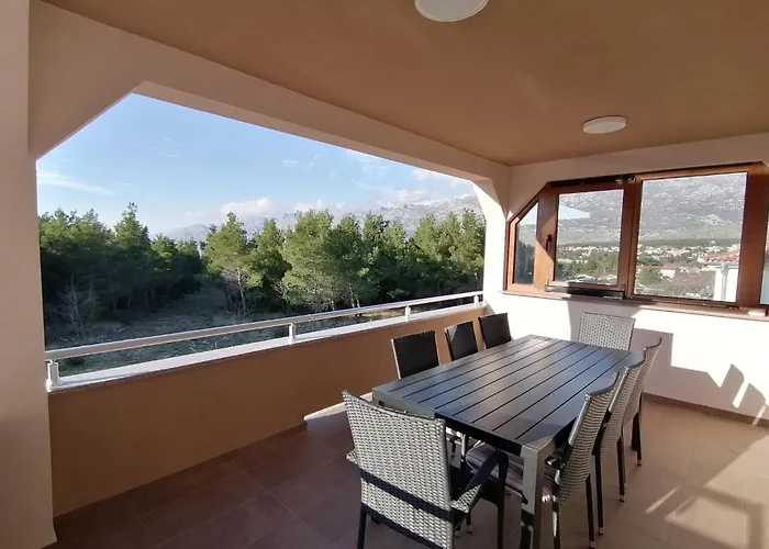 Roncevic By Interhome Апартаменты *