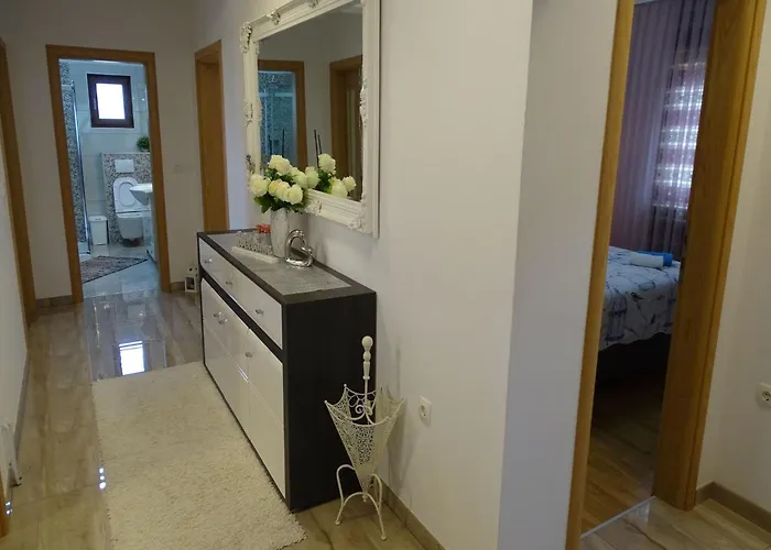 Roncevic By Interhome 아파트 *