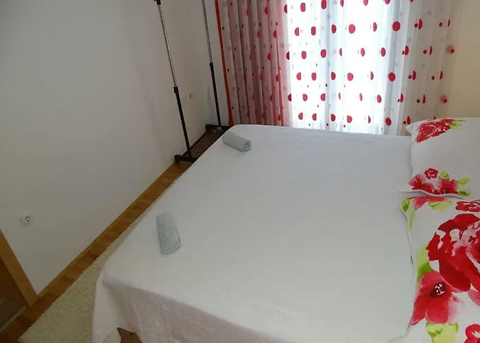 아파트 Roncevic By Interhome